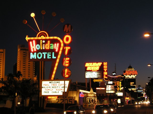 holidaymotel.jpg